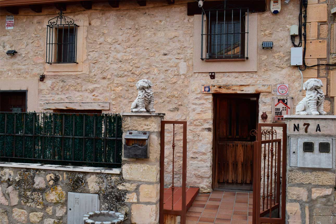 ENTRADA A LA CASA RURAL LA CAÑADA REAL