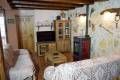 La casa cuenta con un amplio salón